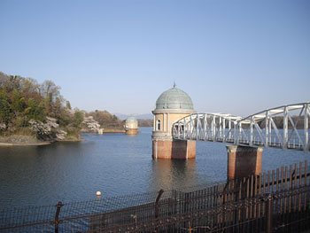 多摩湖 取水塔